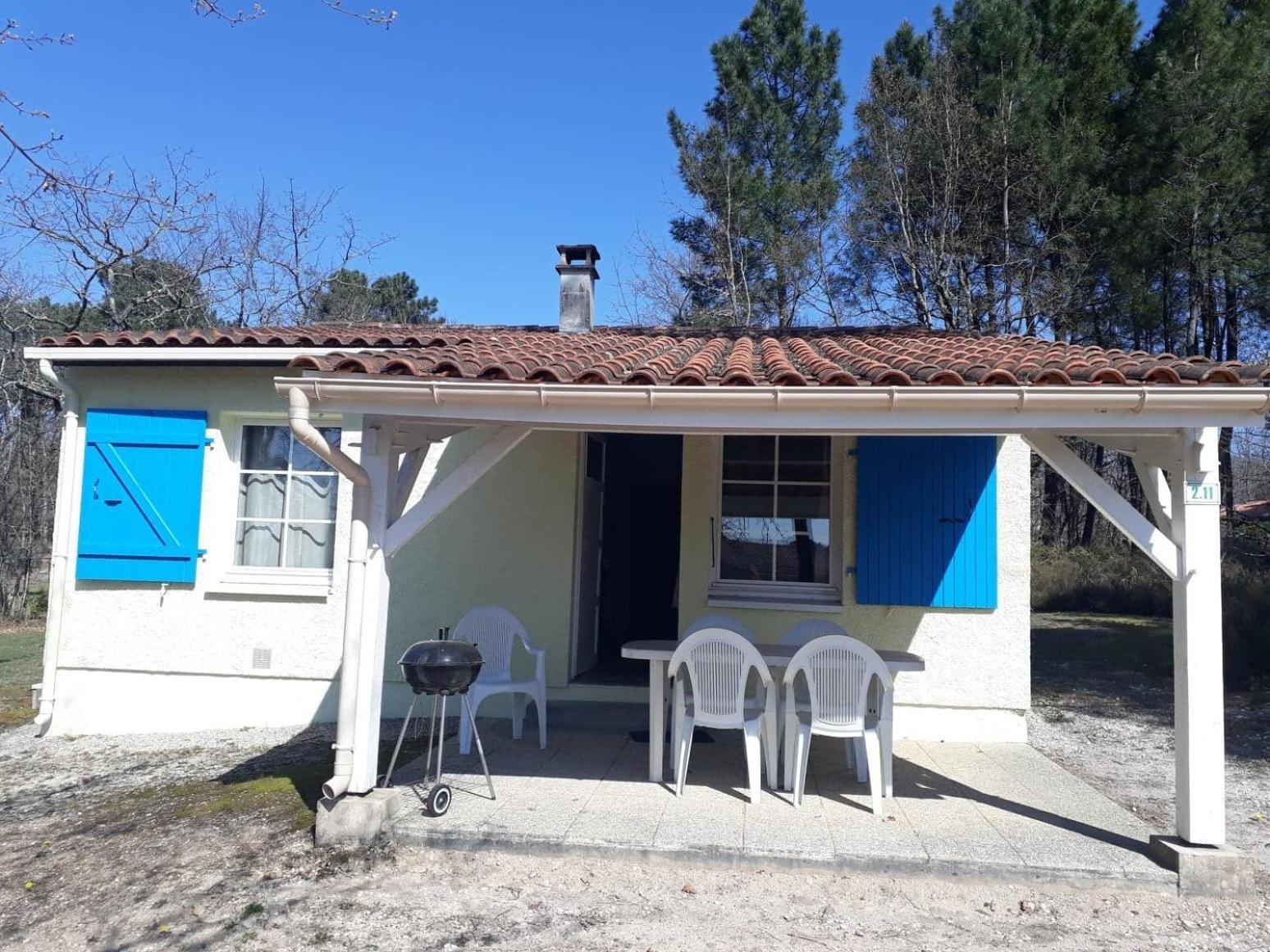 Etang Vallier Resort Brossac Bagian luar foto