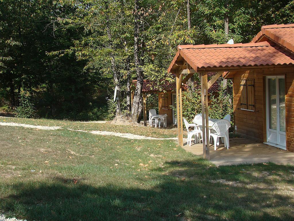 Etang Vallier Resort Brossac Ruang foto